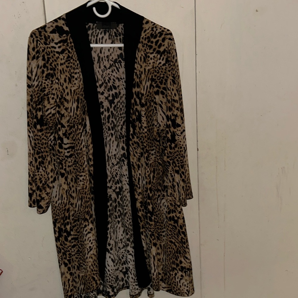 Womens Slinky Brand Robe Size 1X.